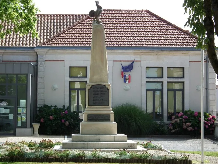 Saint-Sulpice-De-Royan ( 17200)